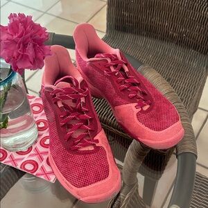 BABOLAT JET TERE PICKLEBALL/ TENNIS SHOES WOMENS - 💕🌸